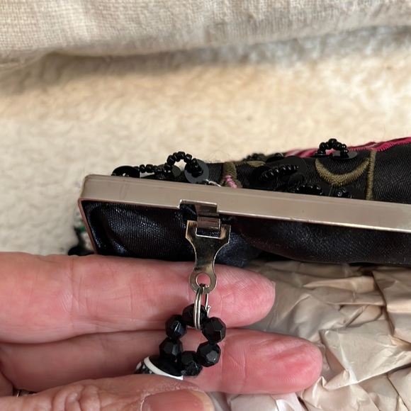 Aldo Beautiful Rose Beaded SequinEd Clutch - 4 x 10 - Picture 7 of 8